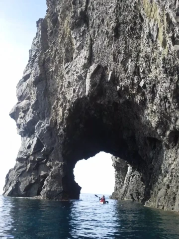Arche natuelle, îles éoliennes
