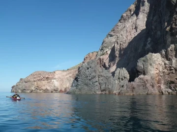 îles éoliennes avec Itinerances Kayak