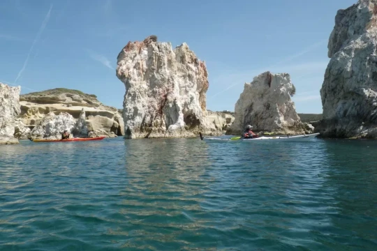 Kayak de mer à Kimolos, Grèce
